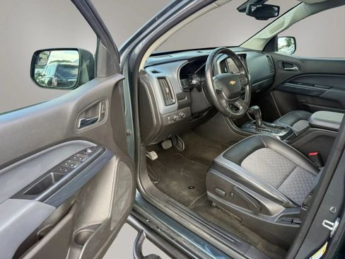 Used 2015 Chevrolet Colorado Z71 AWD/4WD image 13