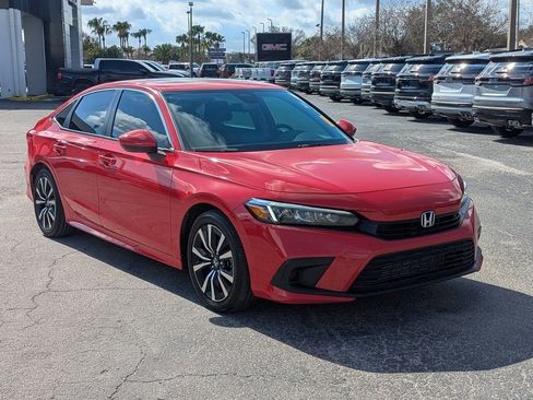 Used 2024 Honda Civic EX image 2