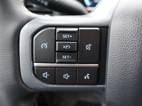 Used 2025 Ford F250 Lariat w/ Chrome Package image 22