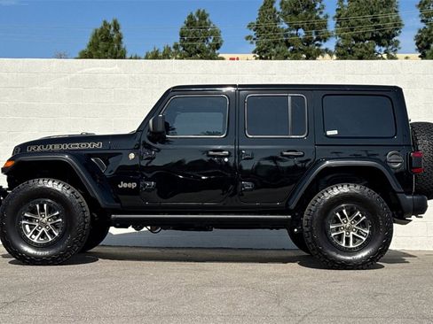 Used 2024 Jeep Wrangler Unlimited Rubicon 392 image 9