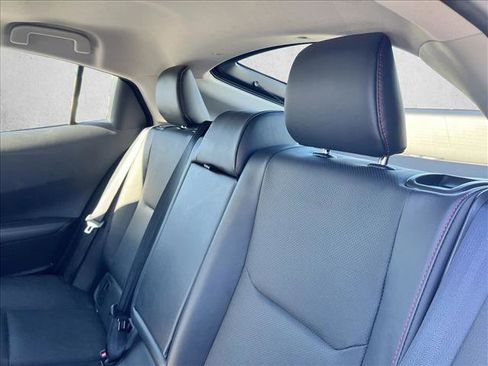 Used 2024 Toyota Prius Prime Premium image 18