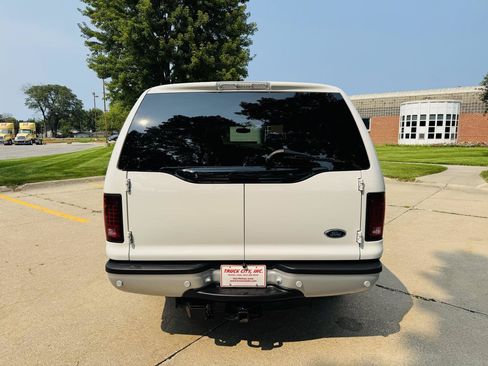 Used 2005 Ford Excursion Eddie Bauer RWD image 4