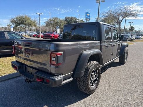 Used 2024 Jeep Gladiator Rubicon w/ Safety Group image 5