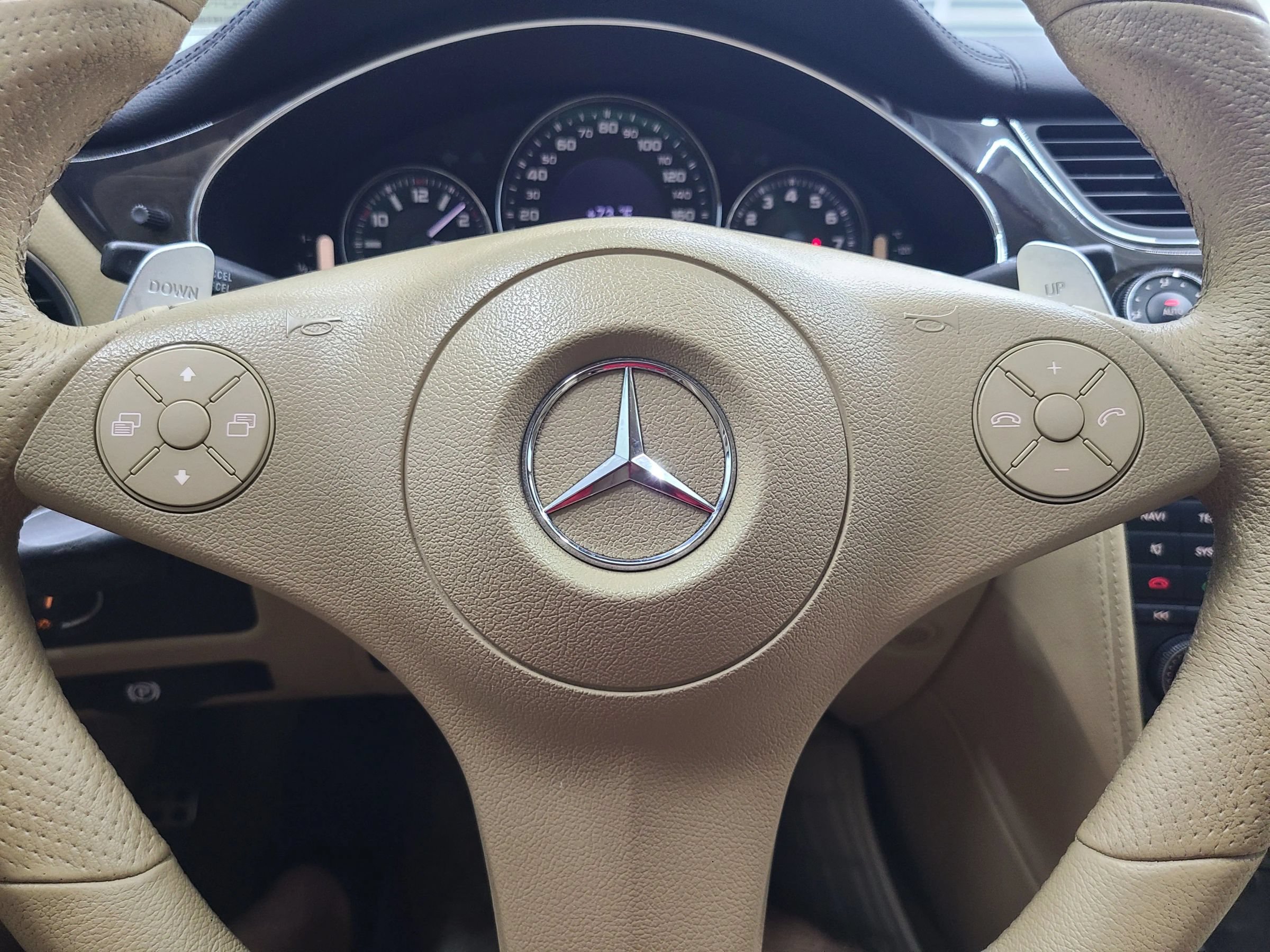 Used 2009 Mercedes-Benz CLS 63 AMG image 29