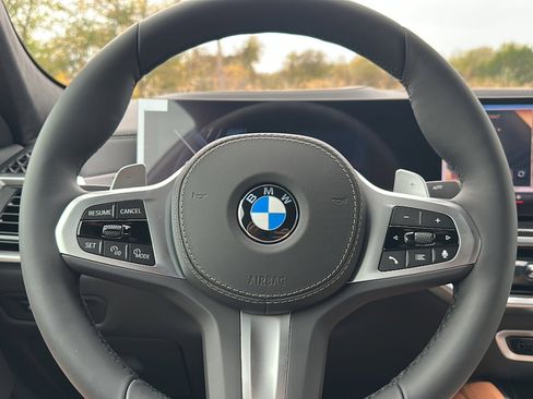 New 2026 BMW X6 xDrive40i w/ Climate Comfort Package image 17