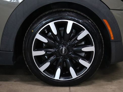 Used 2019 MINI Cooper S image 32