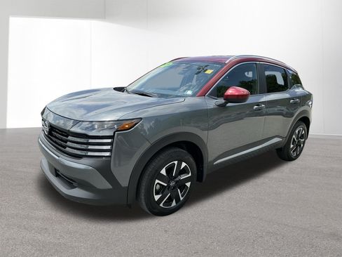 Used 2026 Nissan Kicks SV w/ Cold Weather Package AWD/4WD image 7