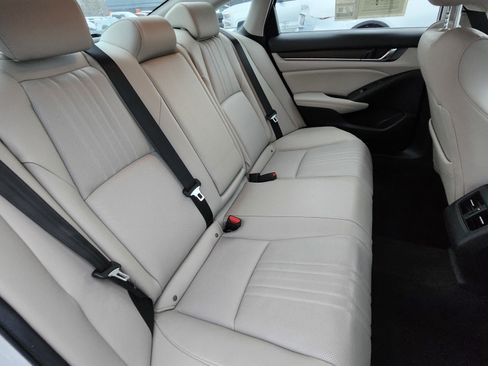 Used 2020 Honda Accord Touring image 24