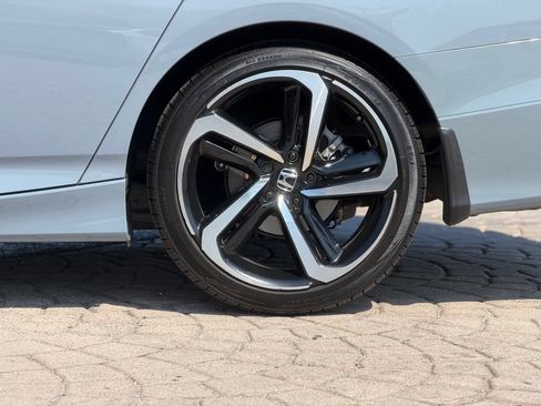 Used 2022 Honda Accord Sport image 2