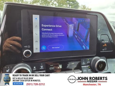 Used 2023 Toyota Highlander XLE image 7