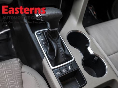 Used 2022 Kia Sportage LX image 13