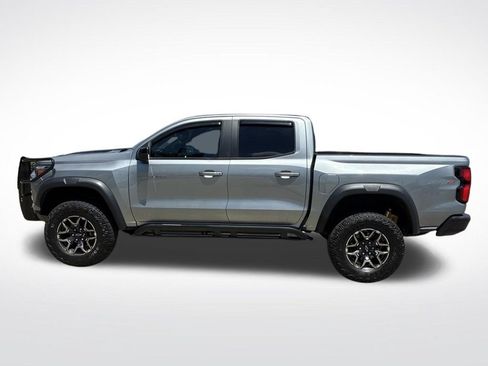 Used 2023 Chevrolet Colorado ZR2 w/ ZR2 Convenience Package III AWD/4WD image 11