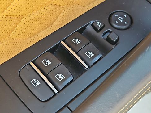 Used 2023 BMW X6 M Competition w/ Competition Package image 20