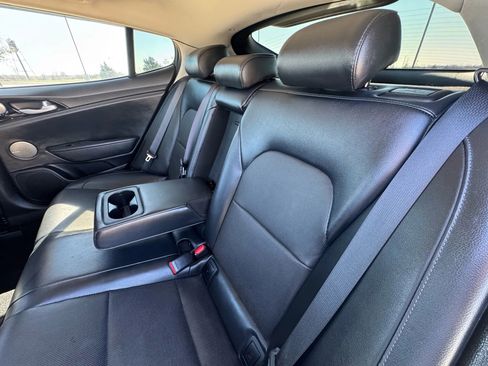 Used 2019 Kia Stinger Premium image 30