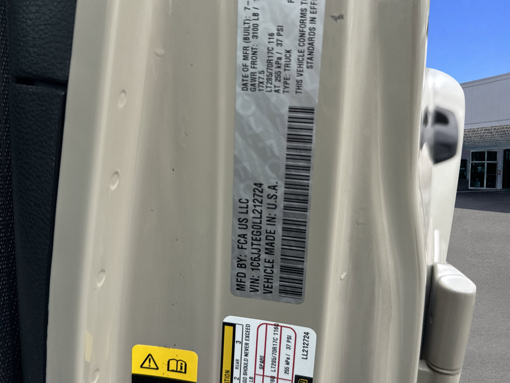 Used 2020 Jeep Gladiator Mojave AWD/4WD image 33