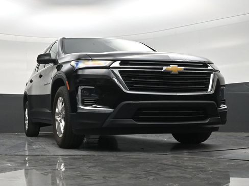 Used 2023 Chevrolet Traverse LS FWD image 26