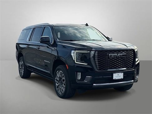 Used 2024 GMC Yukon XL Denali Ultimate image 25