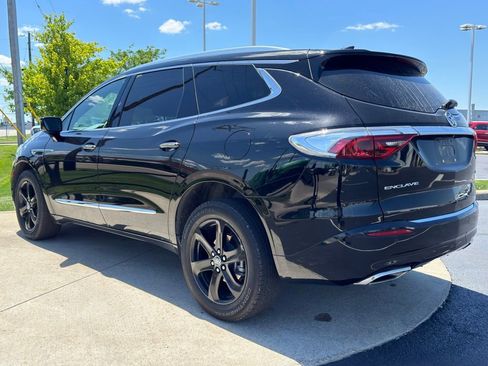 Used 2024 Buick Enclave Essence w/ Experience Buick Package FWD image 5