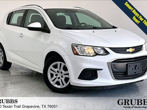 Used 2020 Chevrolet Sonic LT image 1