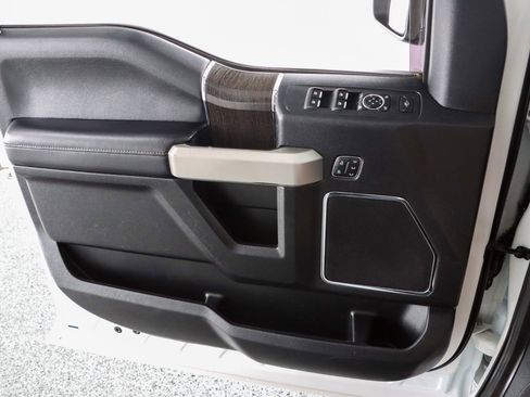 Used 2021 Ford F250 Lariat w/ Lariat Ultimate Package image 26