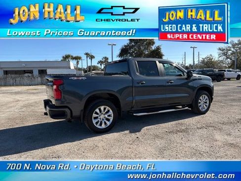 Used 2021 Chevrolet Silverado 1500 Custom w/ LPO, Dark Essentials Package image 12