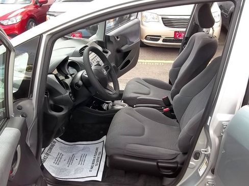 Used 2011 Honda Fit image 7