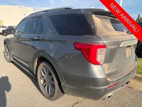 Used 2022 Ford Explorer Limited w/ Equipment Group 301A RWD image 6
