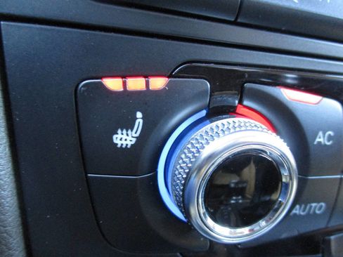 Used 2013 Audi A4 Premium Plus image 24