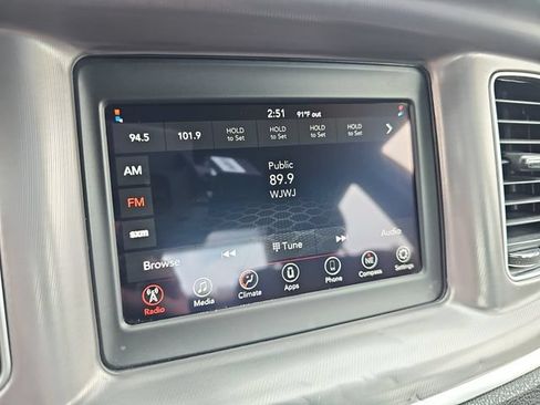 Used 2022 Dodge Charger SXT RWD image 22