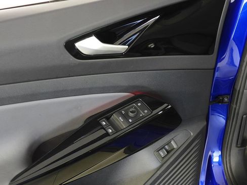 Used 2021 Volkswagen ID.4 Pro S w/ Gradient Package image 12