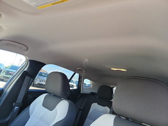 Certified 2024 Chevrolet Trax LS w/ LS Convenience Package FWD image 17