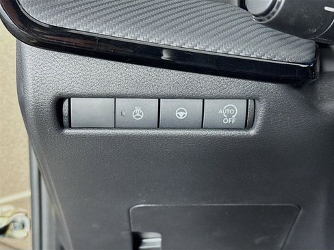 New 2026 Nissan Kicks SR FWD image 10