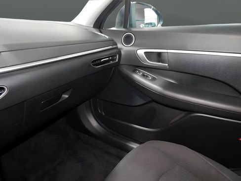 Used 2023 Hyundai Sonata SE image 24