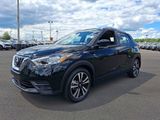 Certified 2020 Nissan Kicks SV image 3