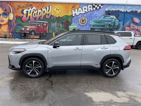 Used 2024 Toyota Corolla Cross XSE w/ Convenience Package image 2