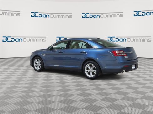 Used 2018 Ford Taurus SEL w/ Equipment Group 201A image 7