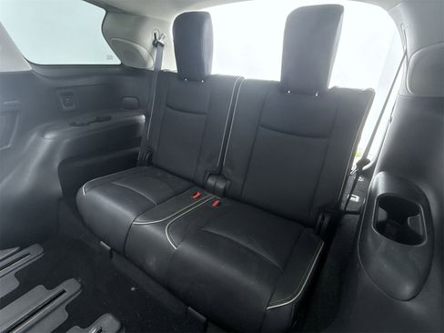 Used 2017 INFINITI QX60 Luxe w/ Deluxe Technology Package image 47
