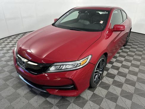 Used 2016 Honda Accord Touring image 12