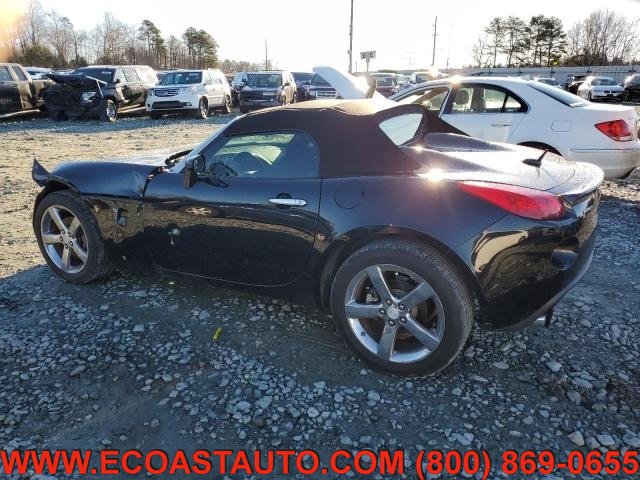 Used 2008 Pontiac Solstice GXP w/ Premium Package RWD image 2