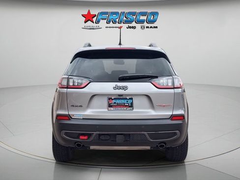 Used 2021 Jeep Cherokee Trailhawk w/ Technology Group AWD/4WD image 6