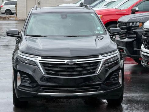 Used 2023 Chevrolet Equinox LT image 2
