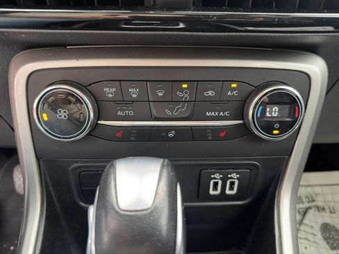 Used 2019 Ford EcoSport Titanium FWD image 21