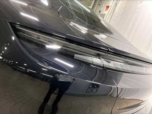 Used 2025 Porsche Taycan image 35
