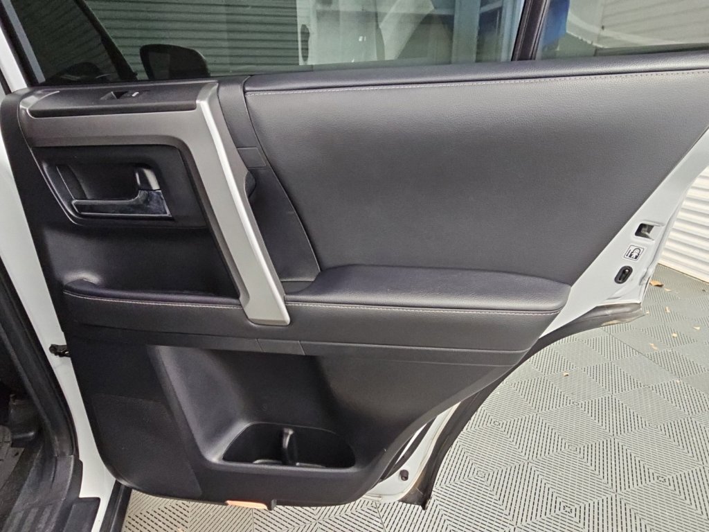Used 2024 Toyota 4Runner SR5 Premium w/ Moonroof Package RWD image 38