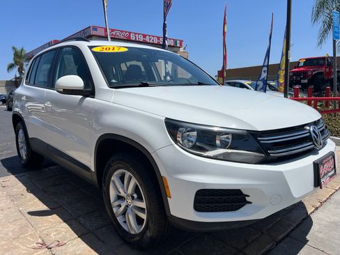 Used 2017 Volkswagen Tiguan S FWD image 1