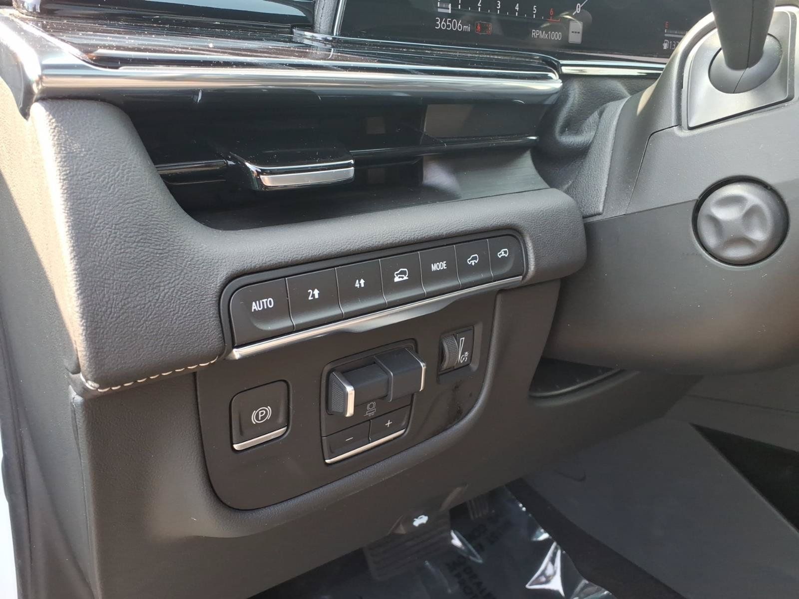 Used 2022 Cadillac Escalade Sport w/ Touring Package AWD/4WD image 24