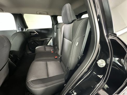 Used 2025 Mitsubishi Outlander ES FWD image 22
