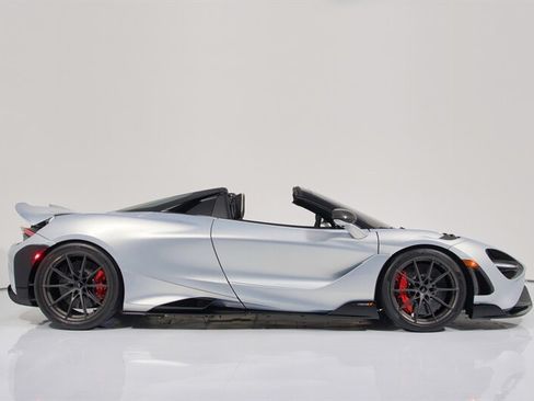 Used 2022 McLaren 765LT RWD image 14