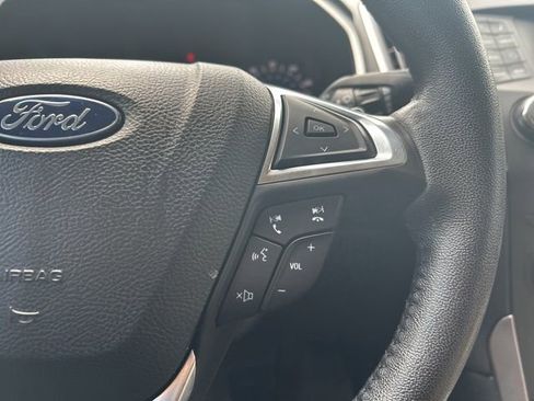 Used 2018 Ford Edge SEL FWD image 23