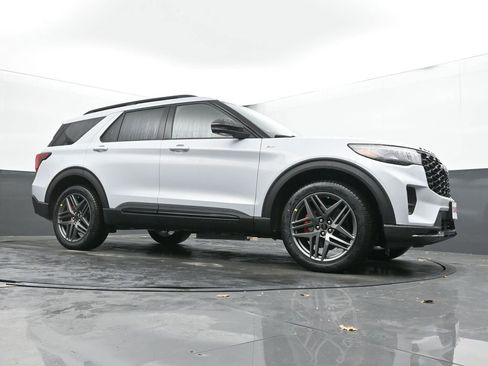New 2026 Ford Explorer ST-Line w/ ST-Line Street Pack AWD/4WD image 44